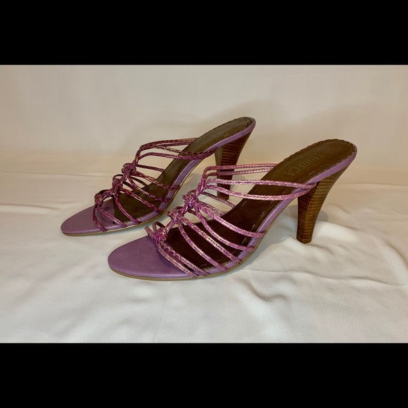 Tribeca Strappy Heals by Kennith Cole - Picture 2 of 2